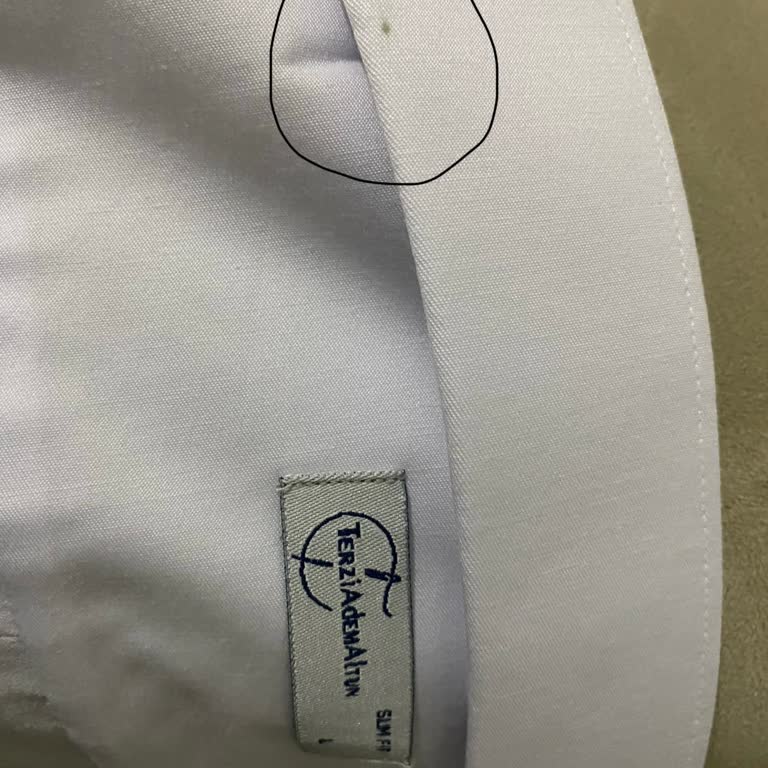 Beyaz Gömlekte Geçmeyen Leke Hayal Kırıklığı