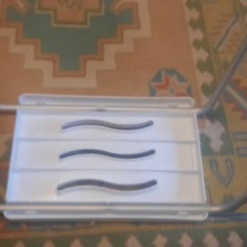 Tehlikeli Banyo Taburesi Ve İlgisiz Müşteri Hizmetleri