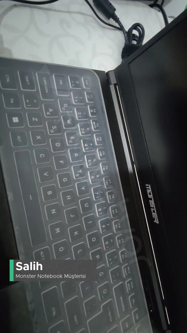 Monster Notebook  Siyah Ekran Hatası Harddisk Kalitesizliği videonun kapak resmi