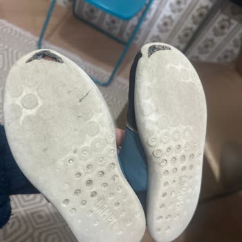 Kalitesiz Ayakkabı Ve İade Sorunu