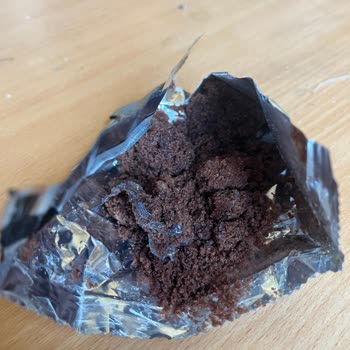 BİM'den Alınan Kekin İçinden Naylon Poşet Çıktı!