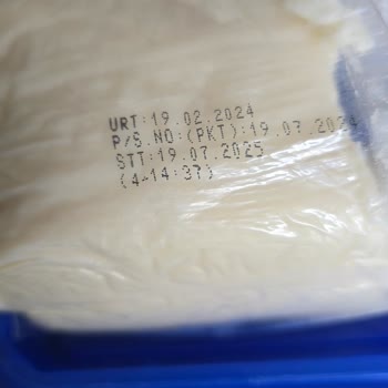 Petrol Kokulu Peynir Skandalı: Kediler Bile Yemiyor!