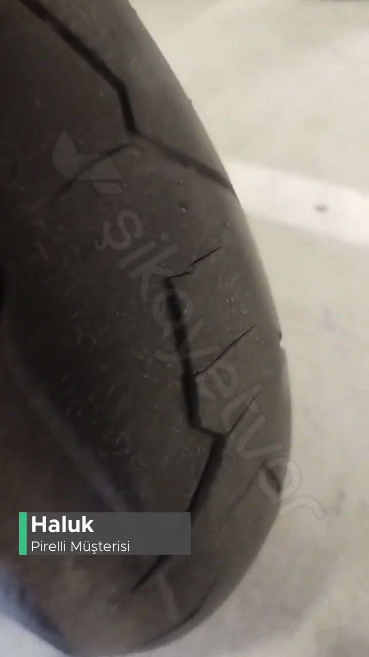 Pirelli Diablo Rosso SC (Lastik Bir Ay Olmadan Parçalanmaya Başladı) videonun kapak resmi