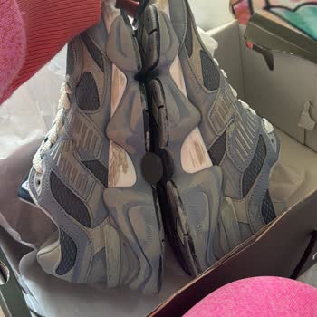 Shopier'den Aldığım New Balance Ayakkabılar Sahte Ve İade Kabul Edilmiyor