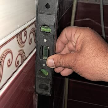 Patlayan Duşakabin Camı Ve İlgisiz Firma