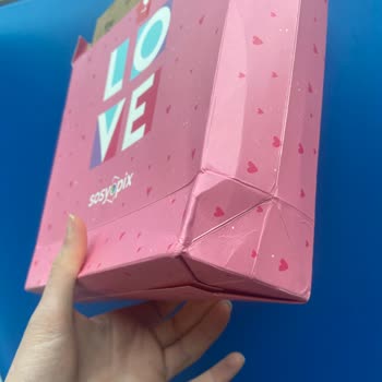 Özensiz Kargo Hizmeti: Yırtık Ve Ezilmiş Paketler