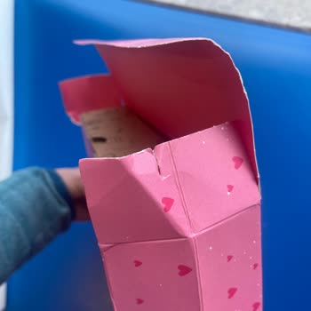 Özensiz Kargo Hizmeti: Yırtık Ve Ezilmiş Paketler