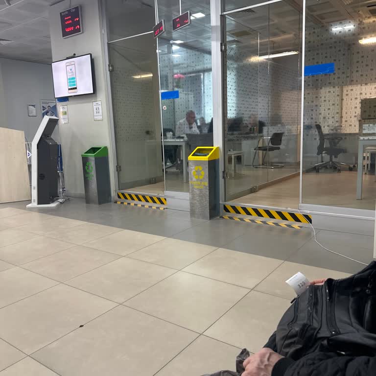 Türk Telekom Güzelyalı Şubesi'nde Yavaş Ve İlgisiz Hizmet