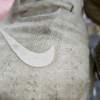 Nike Ayakkabılarında Dayanıklılık Sorunu: Beş Ayda Sökülme Ve Delinme