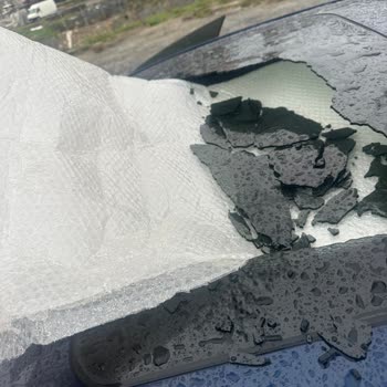 BMW İ4 Xdrive M40: Kırılan Jant Ve Tuz Buz Olan Sunroof