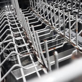 Beko Bulaşık Makinesi Üst Sepetinde Küflenme Ve Paslanma Sorunu