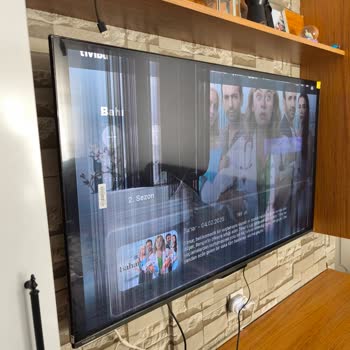 Kırık TV Ve Migros'un Çözüm Üretmeyen Tavrı