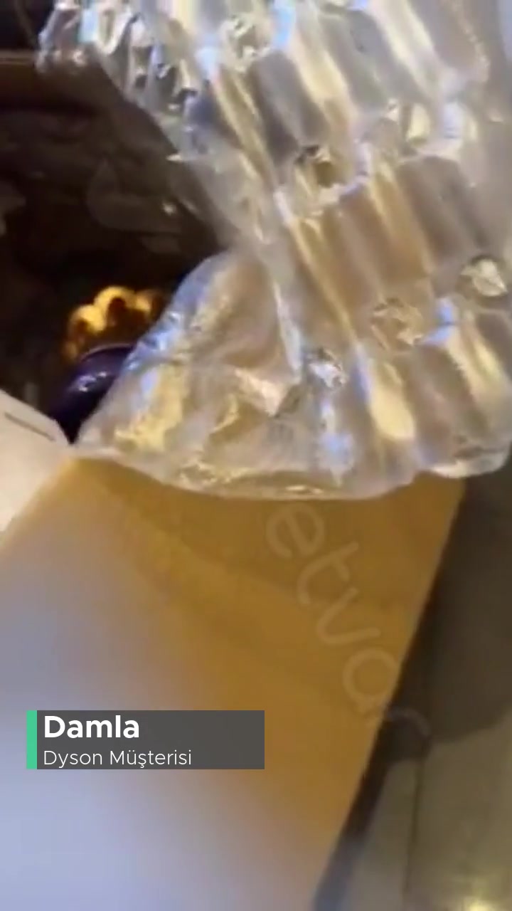 Dyson Yanlış Ürün Geldi Tamirden! videonun kapak resmi
