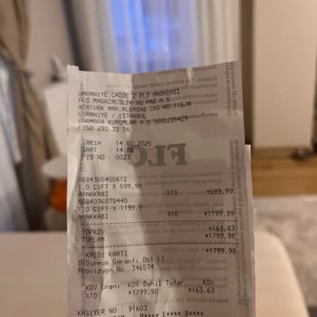 FLO Mağazasında Etiket Fiyatı Ve Kasa Fiyatı Uyuşmazlığı