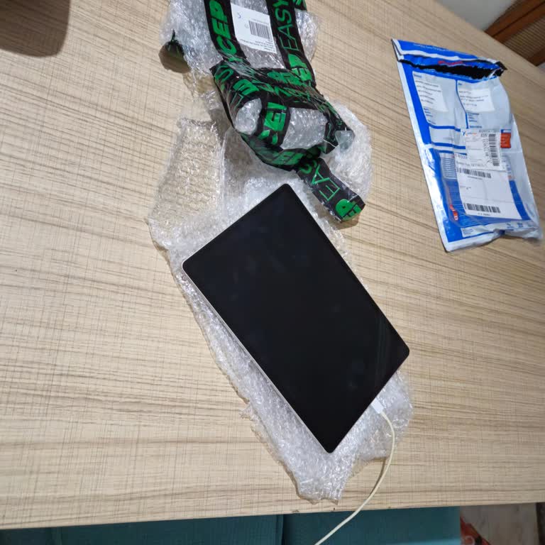 Ekranı Çizik Gelen Tablet Ve İade Sorunu