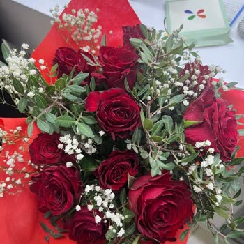 Sevgililer Günü'nde Hayal Kırıklığı: Solmuş Çiçekler Ve Karışan Notlar