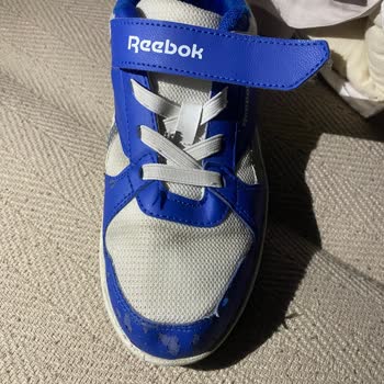 Reebook Ayakkabı 1 Ayda Yıprandı, Para İadesi İstiyorum