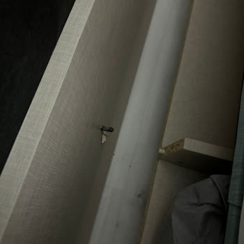 Yatak Başlığı Kırıldı: Acil Destek Bekliyorum