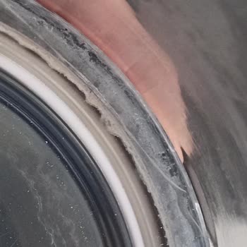 Çay Makinesi Su Sızdırıyor Ve Yüksek Servis Ücreti Talep Ediliyor