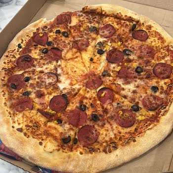 Domino's Siparişimde Hayal Kırıklığı: Geç Teslimat Ve Eksik Malzeme