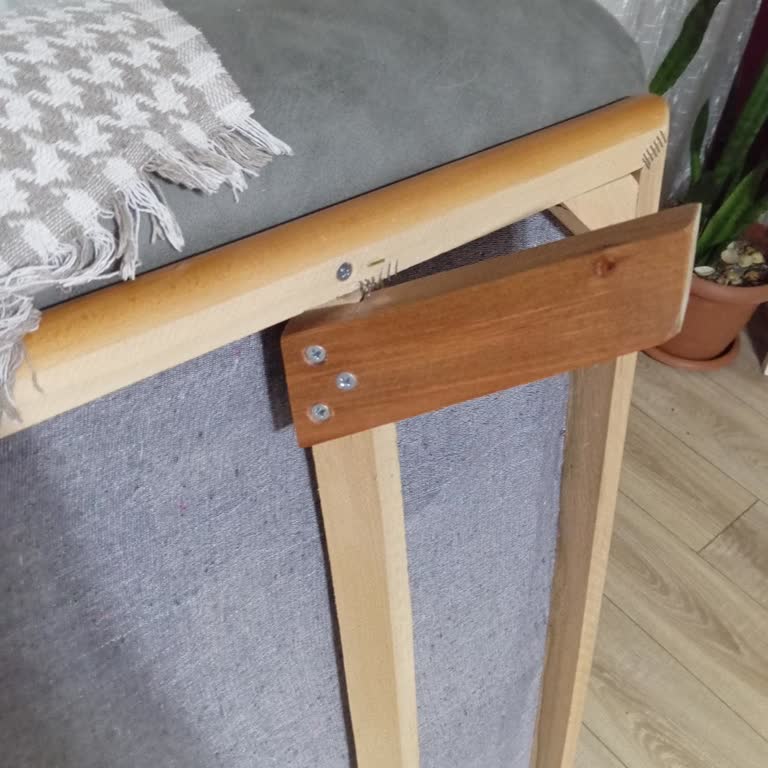 Kırılan Koltuk Takımı Ve İade Talebi