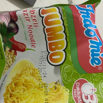 İndomie Noodle İçinden Çıkan Böcek Şoku