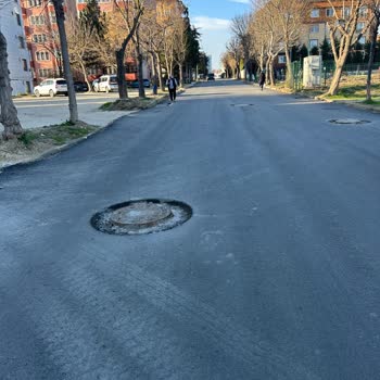 Büyükçekmece'de Hizmet Eksikliği Ve Yolların Durumu