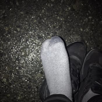 Su Geçirmez Ayakkabı Su Alıyor!