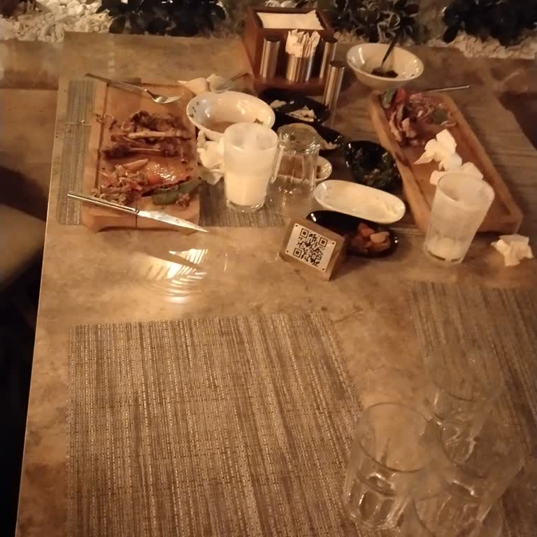 Sinan Chef Rezervasyon Sorunu Ve Hizmet Eksikliği