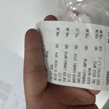 Çikolatadan Çıkan Böcek Şoku!