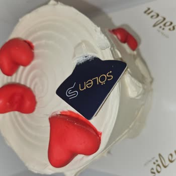 Yanlış Pasta, Yanlış Tavır!