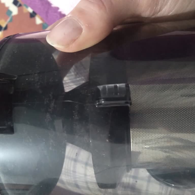 Çatlak Toz Haznesi Ve Yetersiz Müşteri Hizmeti