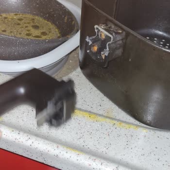 Garanti Kapsamında Ücret Talebi Ve Yetersiz Müşteri Hizmetleri