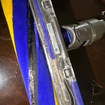 Dyson Süpürge Parçası Sorunu Ve Yetersiz Müşteri Hizmetleri