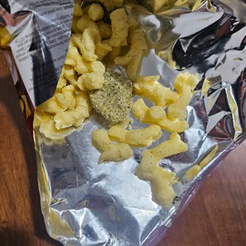 Cheetos Paketinden Çıkan Tanımlanamayan Madde Şoku!