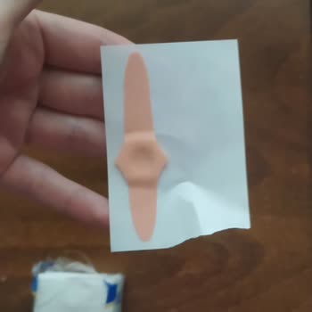 Tuba Nasır Yakısı: Küçük, Etkisiz Ve Pahalı