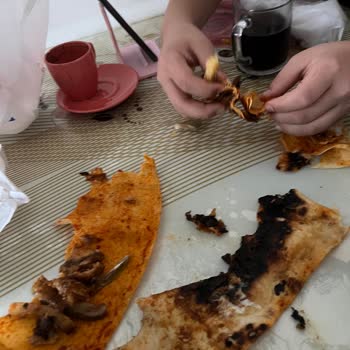 Bayat Ve Yanık Döner Deneyimi