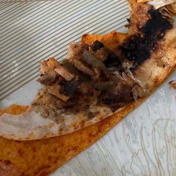 Bayat Ve Yanık Döner Deneyimi