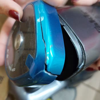 Kırık Ve Eksik Parçalarla Geri Dönen Süpürge