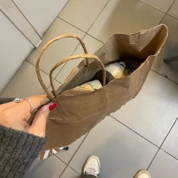 Ayakkabı Kalitesizliği Ve Müşteri Hizmetleri Sorunu