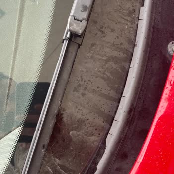 BMW 1.16i F20 Araçta Kronik Ön Cam Fitili Sorunu