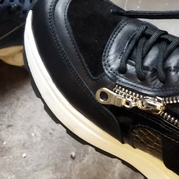 Sevgililer Günü Hediyesi Hayal Kırıklığı: Ayakkabı Ve Çanta Sorunu