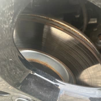 Opel Mokka'nın Paslı Disk Ve Kaliper Sorunu