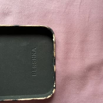 Bershka'dan Aldığım Kılıf Hayal Kırıklığı Yarattı