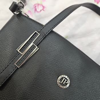 Ağrı Kadınca Tesettür Para Verip Üstüne Mağdur Olduk!