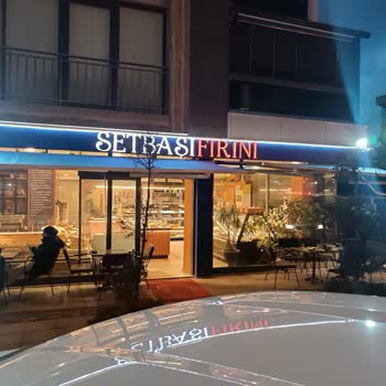 Güvenlik Tehlikesi: Sandalyelerdeki Vidalar Ve Yırtılan Mont