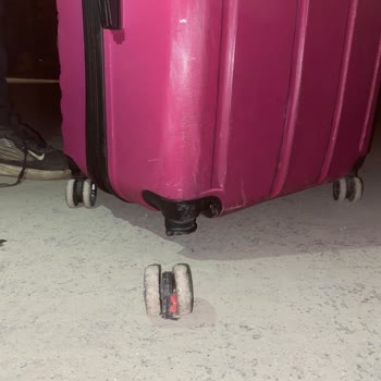 Gökbey Seyahat Gecikme Ve Hasarlı Bagaj Sorunu