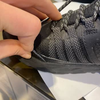 Ayakkabı Dünyası'nda Sorumluluk Reddi Ve Müşteri Hakareti