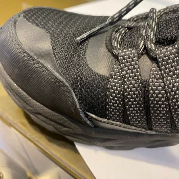 Ayakkabı Dünyası'nda Sorumluluk Reddi Ve Müşteri Hakareti