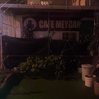 Kafede Gizli Kumar Oynatılıyor